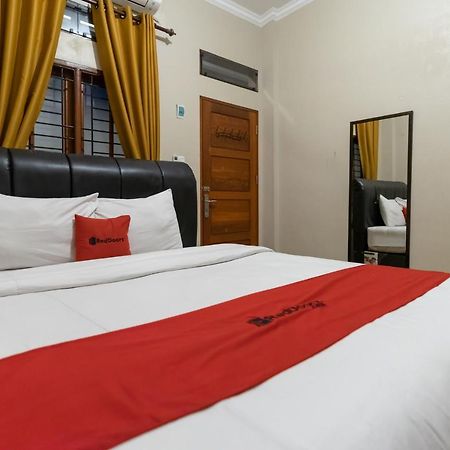 Reddoorz At Joyce Guest House מדאן מראה חיצוני תמונה