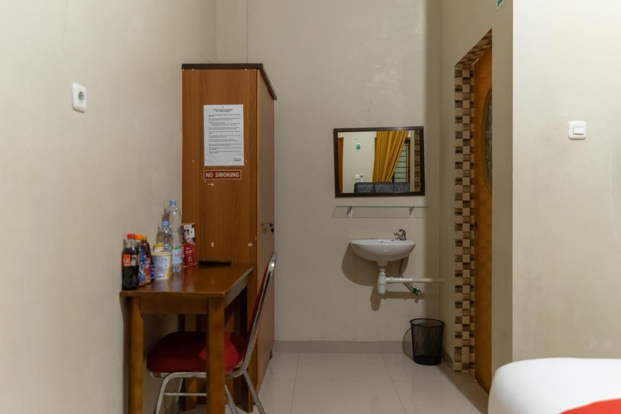 Reddoorz At Joyce Guest House מדאן מראה חיצוני תמונה