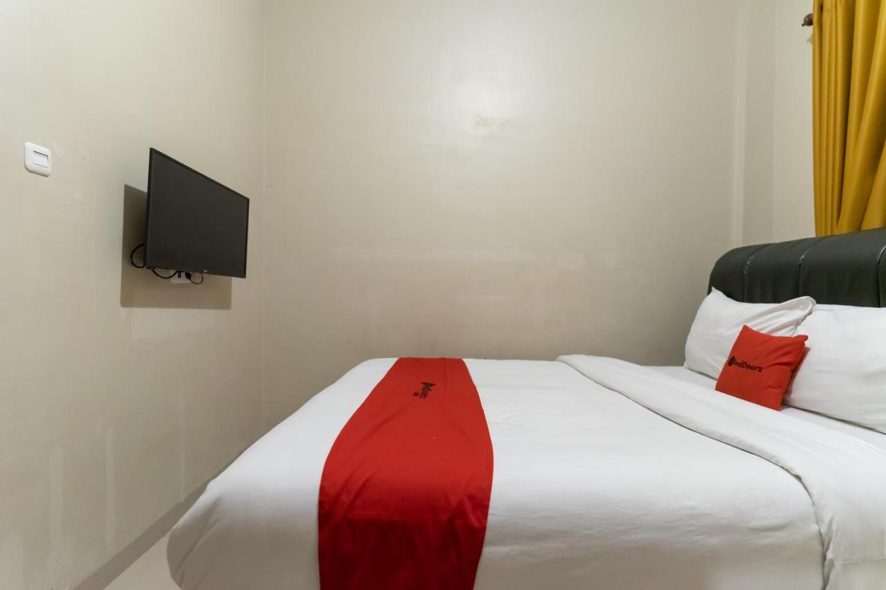 Reddoorz At Joyce Guest House מדאן מראה חיצוני תמונה
